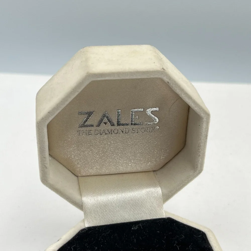 Vintage Zales Cream Velvet Octagon Ring Box Retro Jewelry Display Case Classic